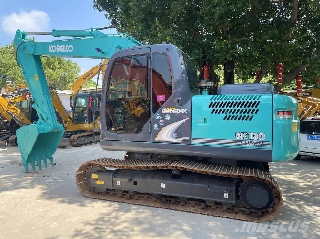 Kobelco SK130-8 Midi-gravemaskiner 7t - 12t