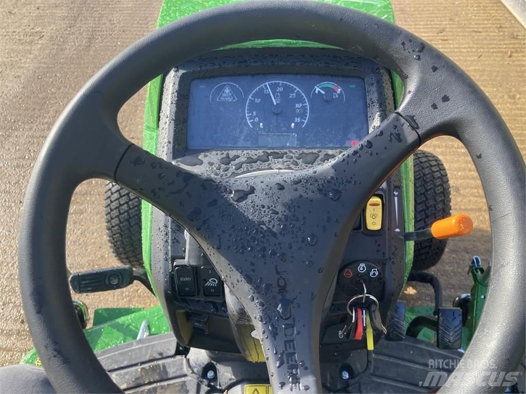 John Deere 1026R Kompakte traktorer