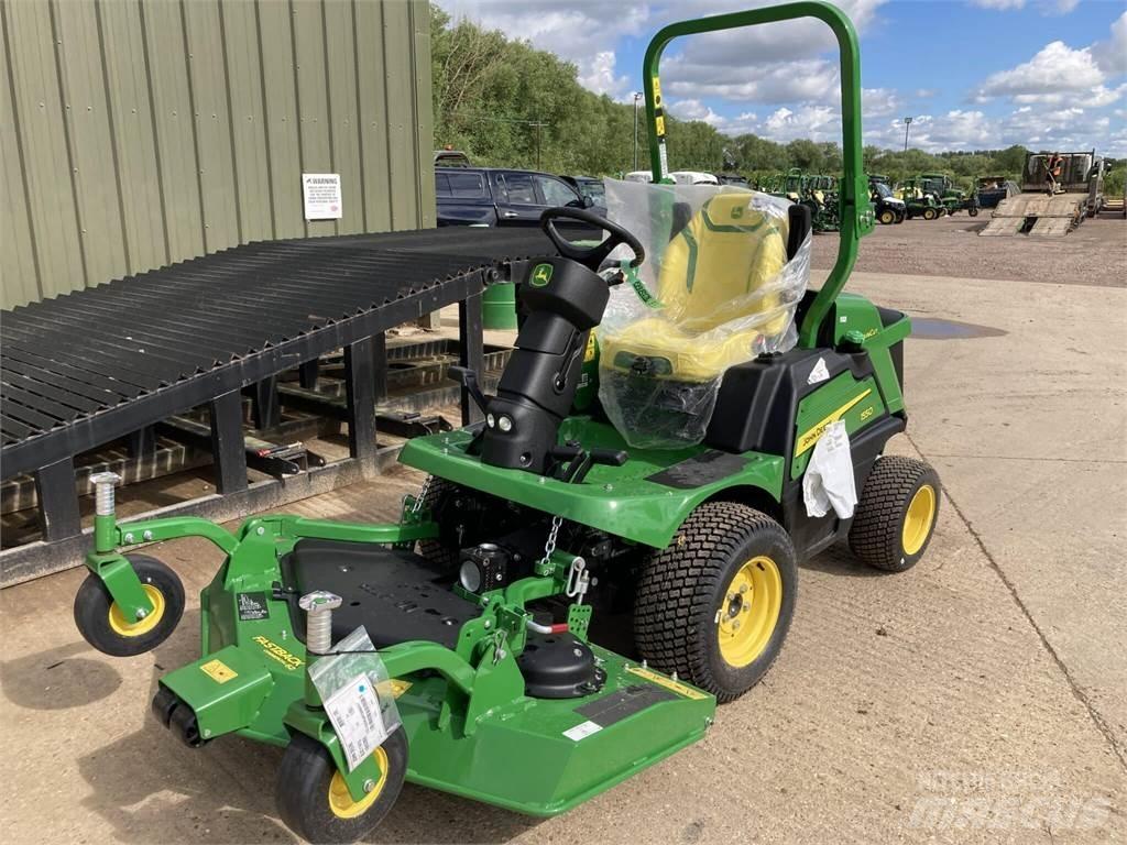 John Deere 1550 Traktorklippere