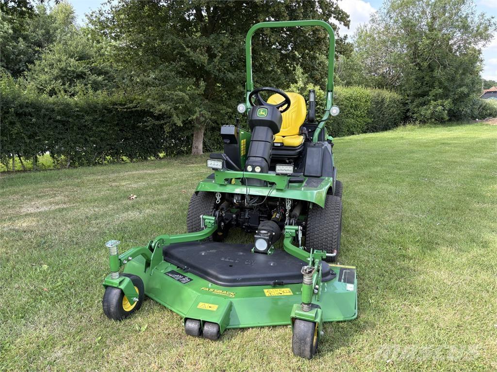 John Deere 1570 Traktorklippere