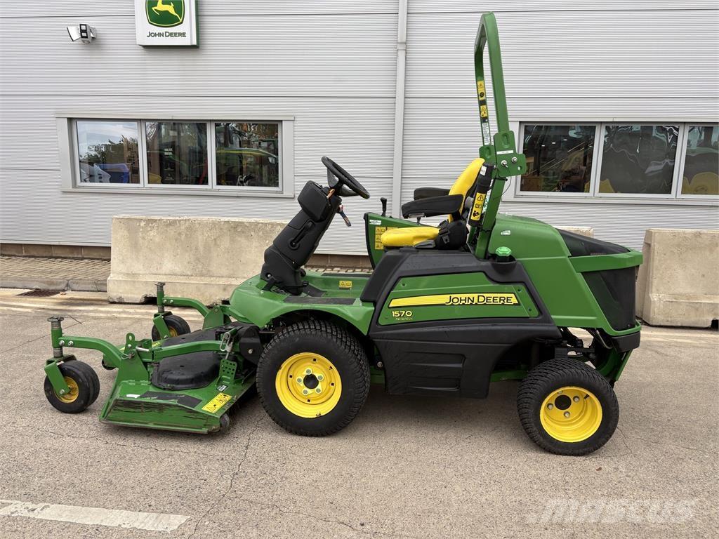 John Deere 1570 Traktorklippere