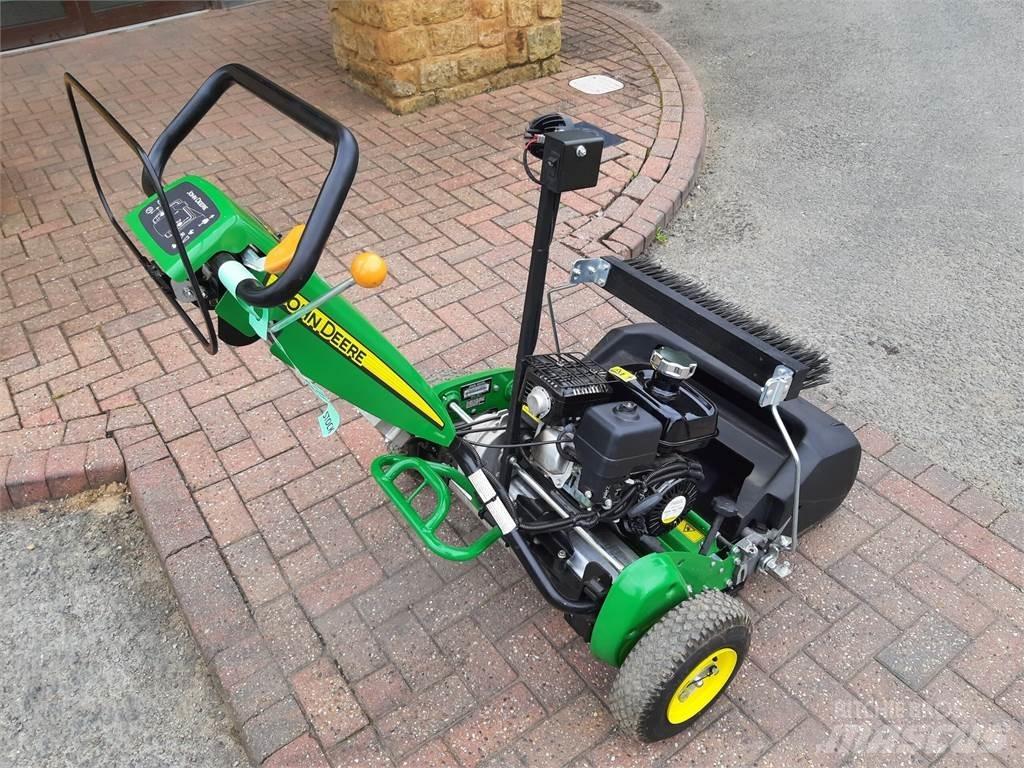 John Deere 220SL Walk-behind klippere