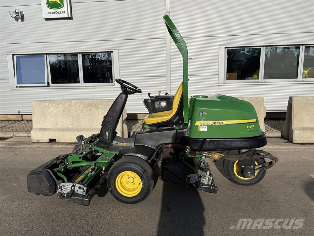 John Deere 2550 Walk-behind klippere