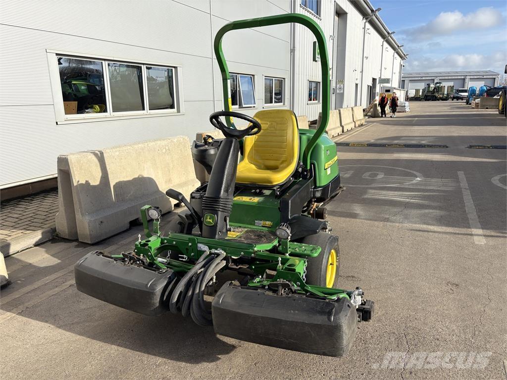 John Deere 2550 Walk-behind klippere