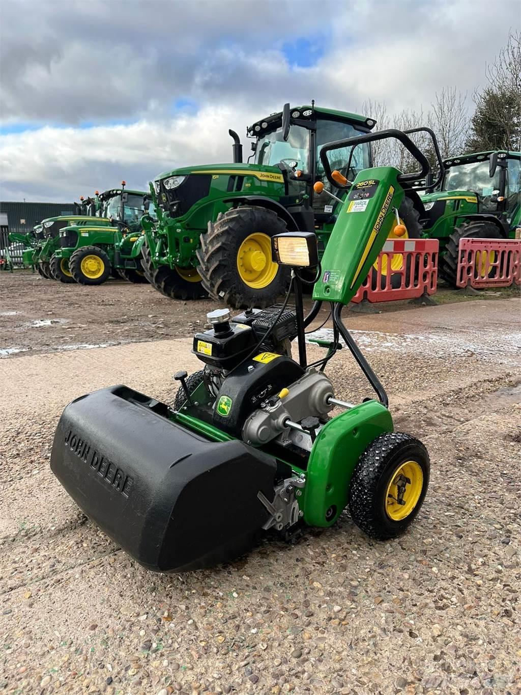 John Deere 260SL Walk-behind klippere