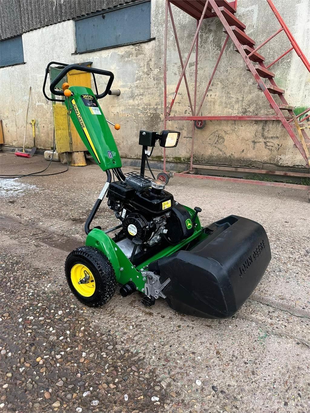 John Deere 260SL Walk-behind klippere