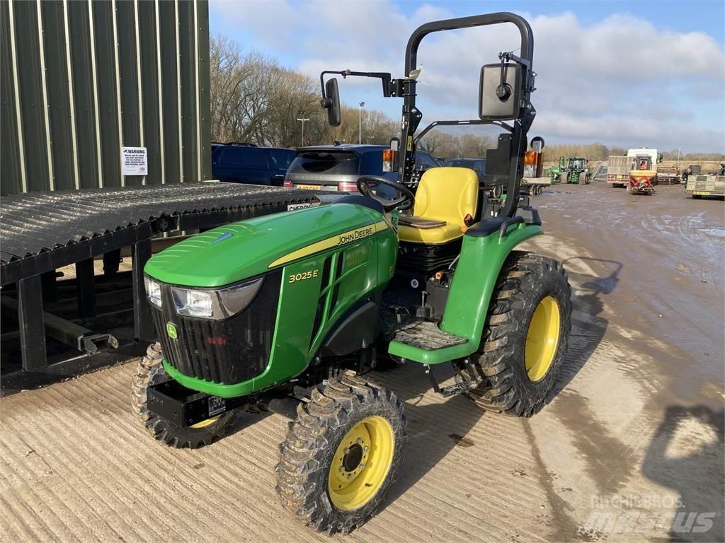 John Deere 3025E Kompakte traktorer