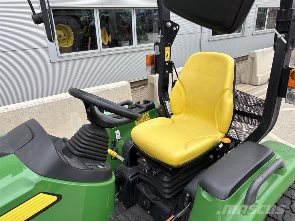 John Deere 3039R Kompakte traktorer