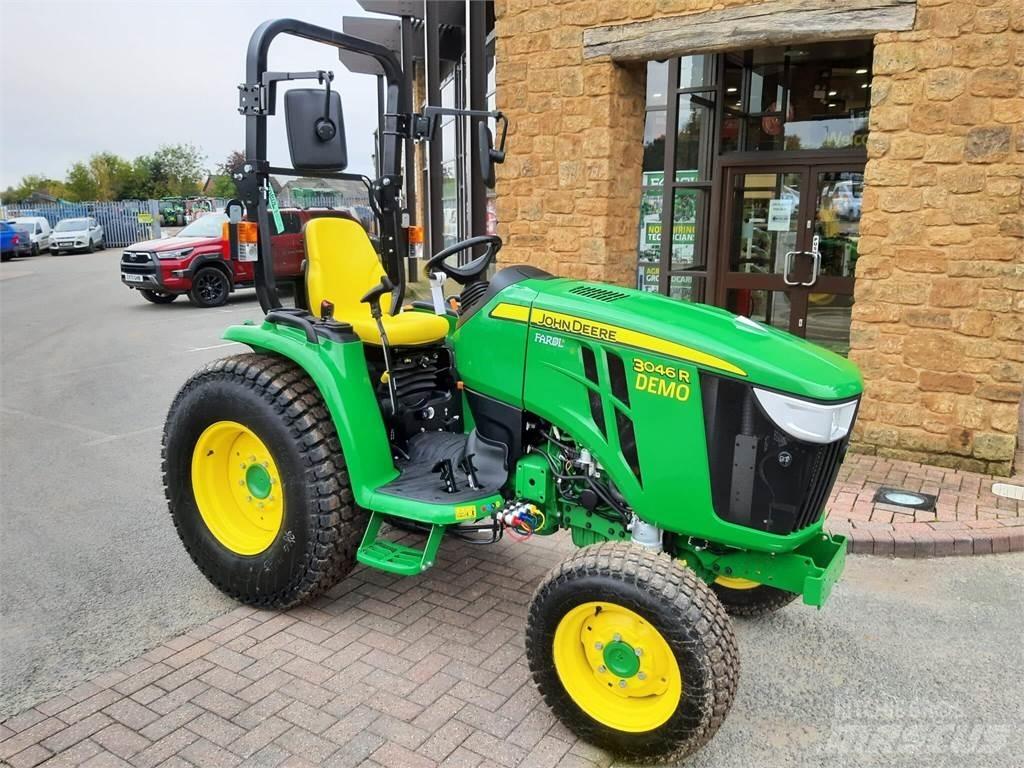 John Deere 3046R Kompakte traktorer
