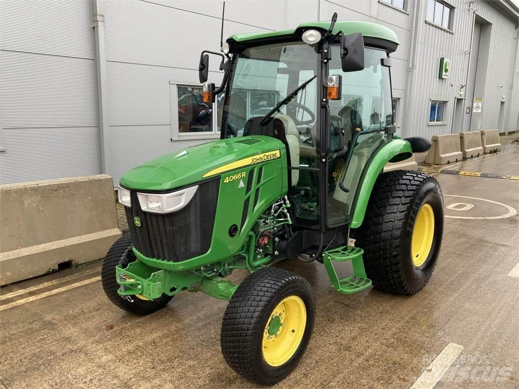 John Deere 4066R Kompakte traktorer