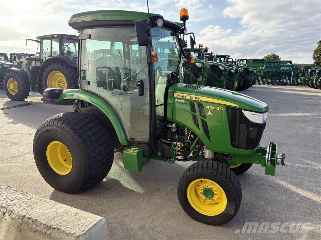 John Deere 4066R Kompakte traktorer