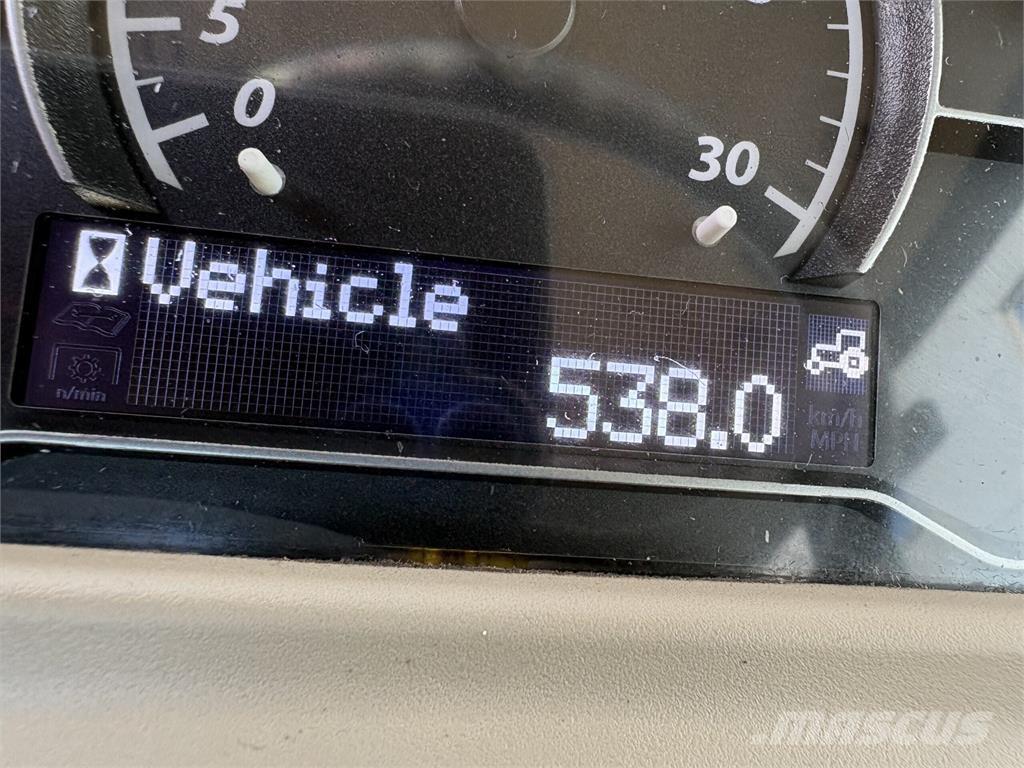 John Deere 4066R Kompakte traktorer