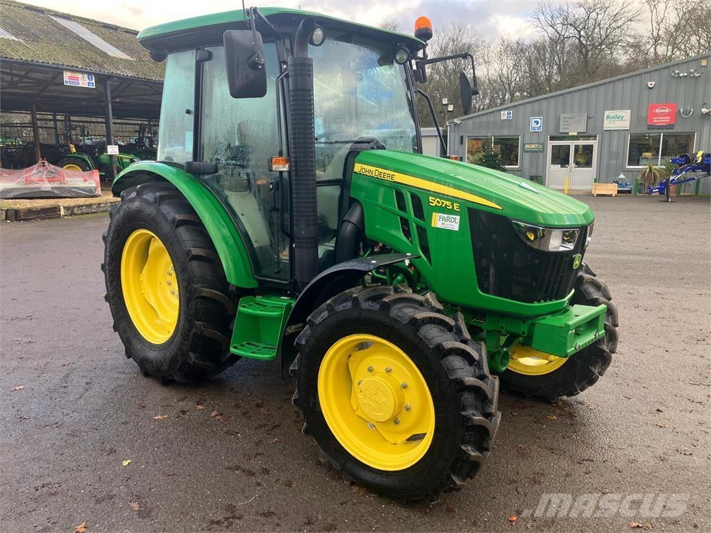 John Deere 5075E Traktorer