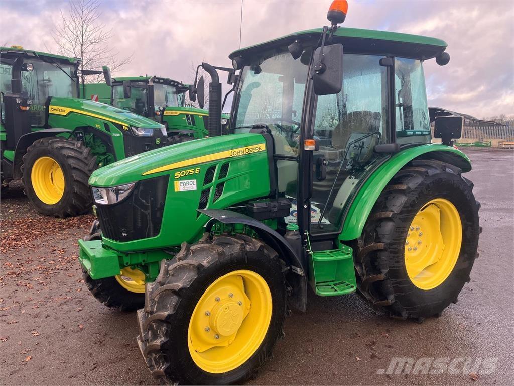 John Deere 5075E Traktorer