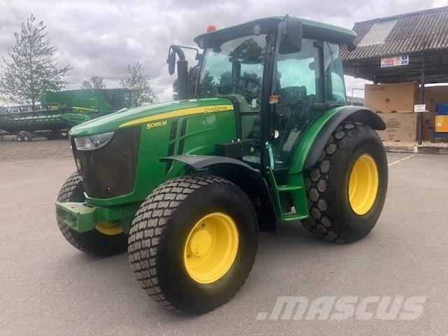 John Deere 5085M Traktorer
