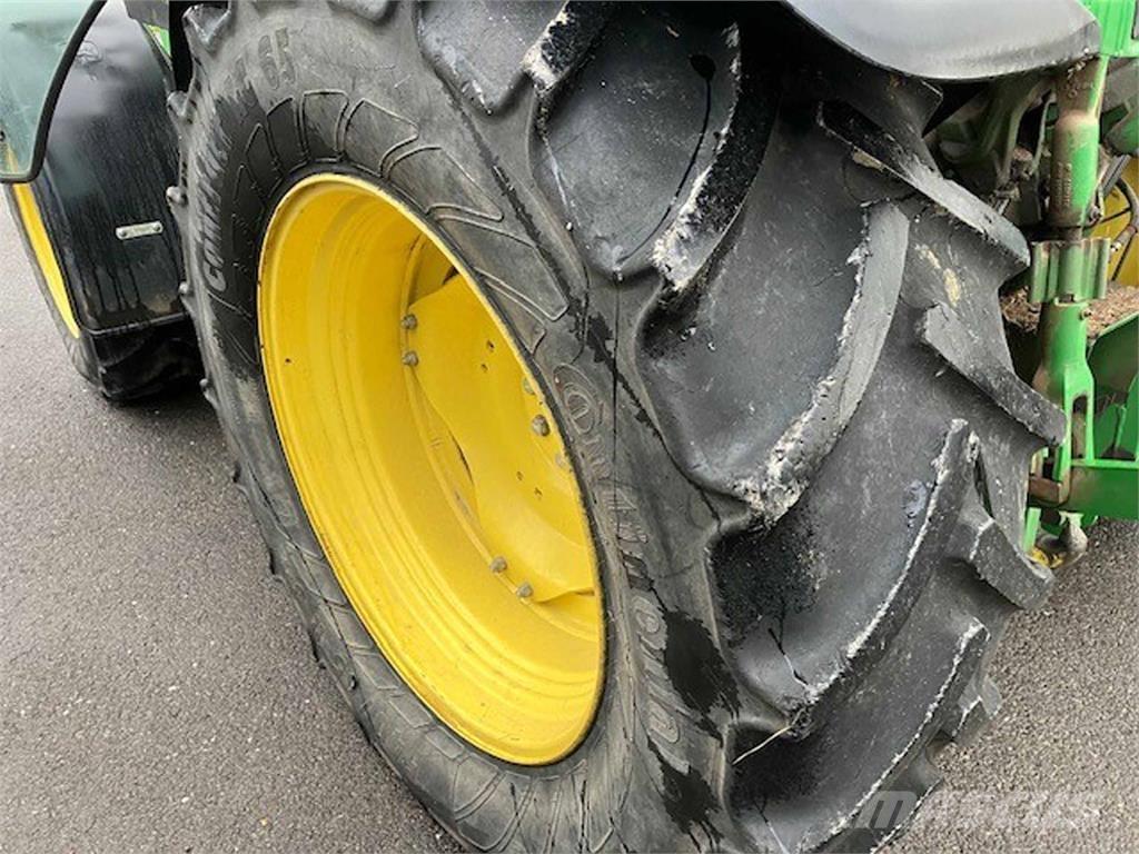 John Deere 5115M Traktorer