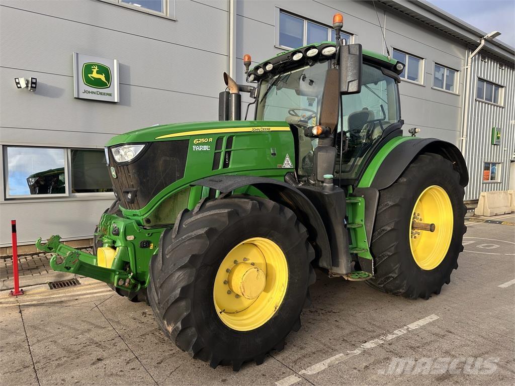 John Deere 6250R Traktorer