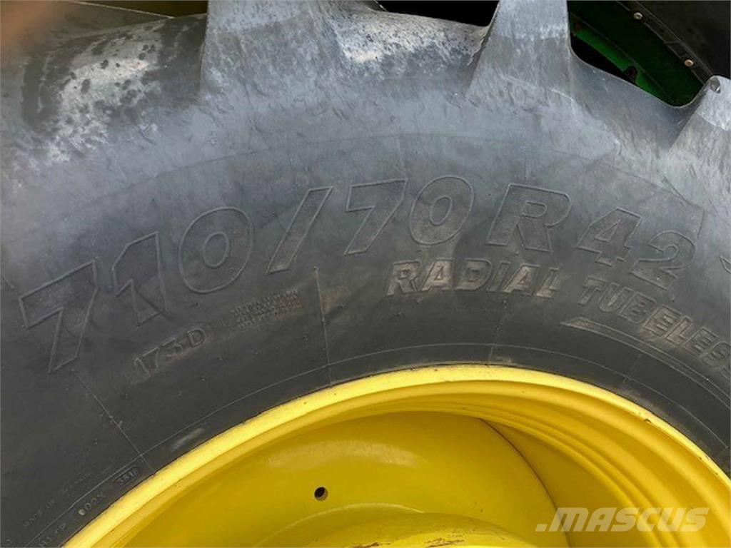 John Deere 6250R Traktorer