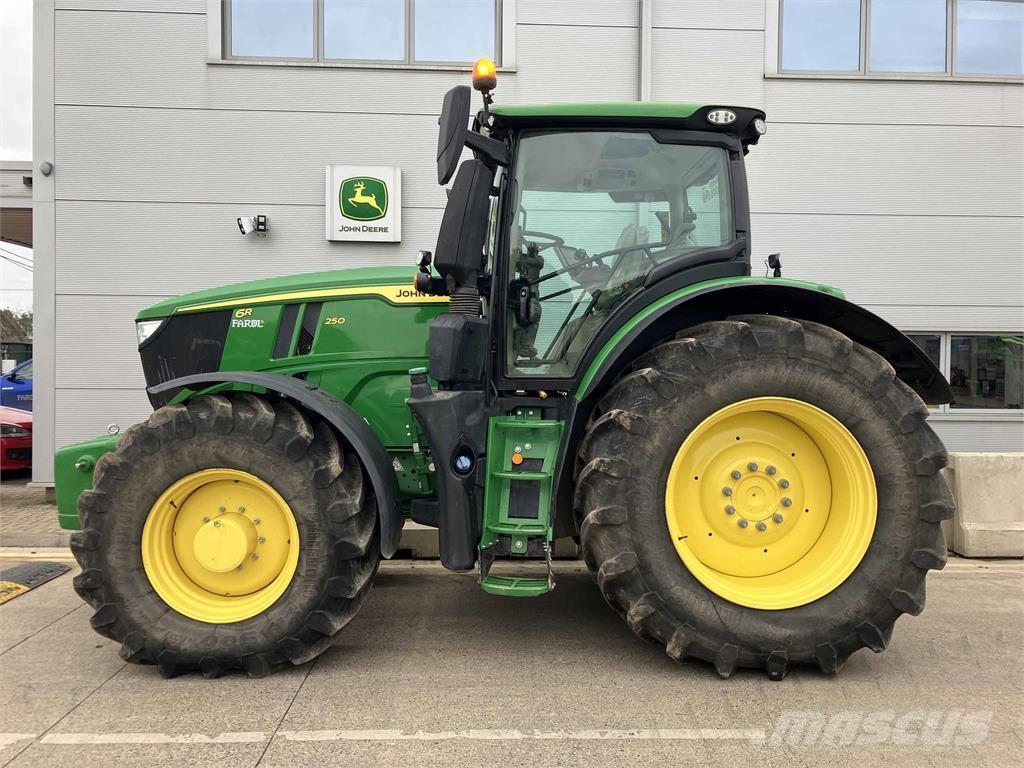 John Deere 6R 250 Traktorer
