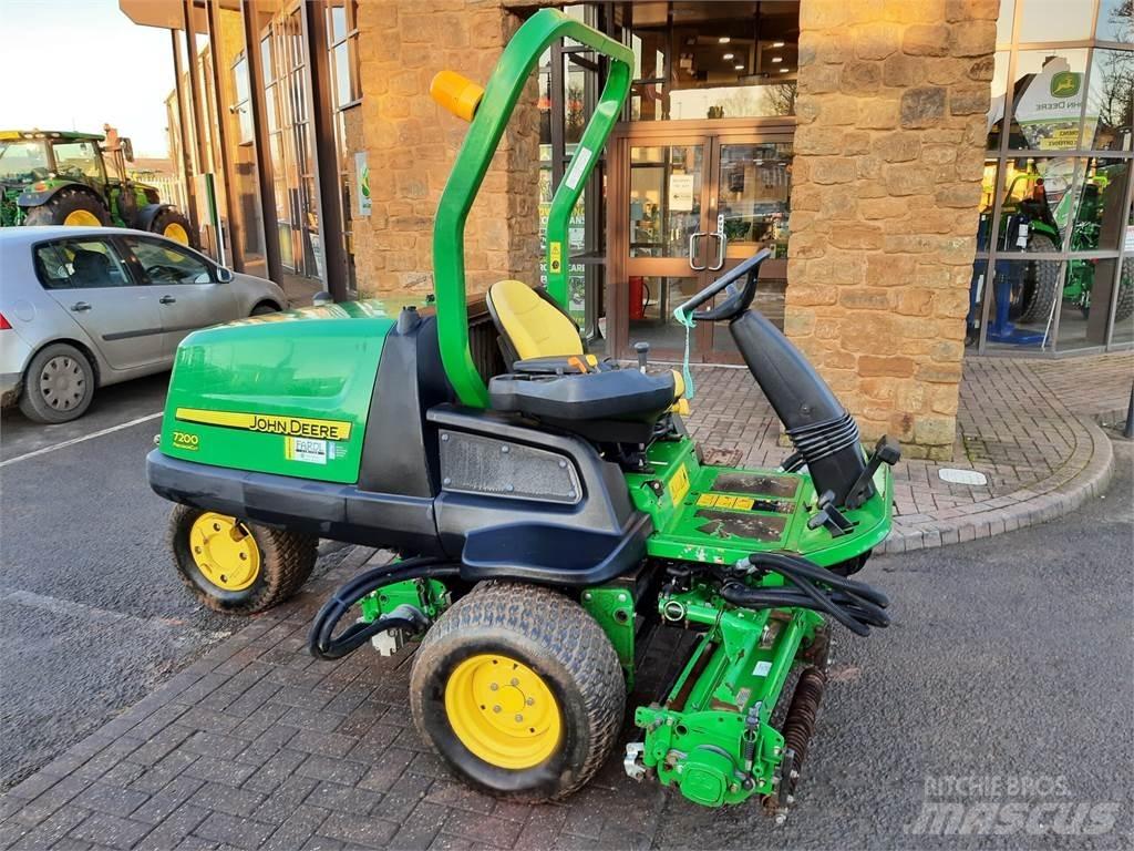 John Deere 7200 Walk-behind klippere