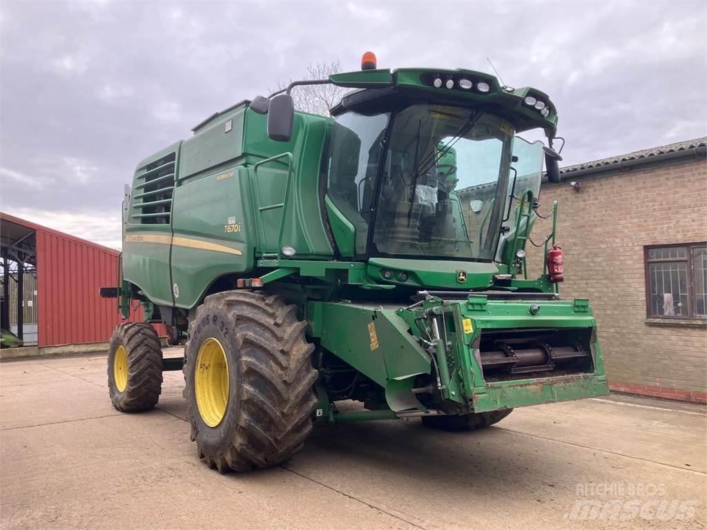 John Deere T670 HM Mejetærskere