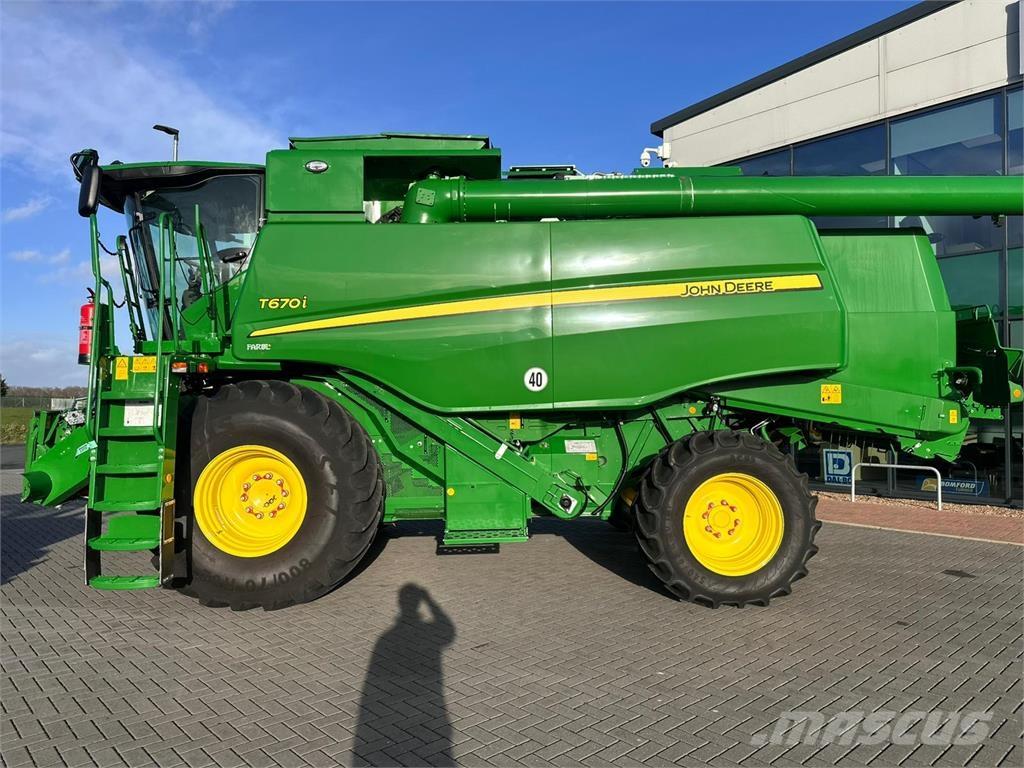 John Deere T670i Mejetærskere