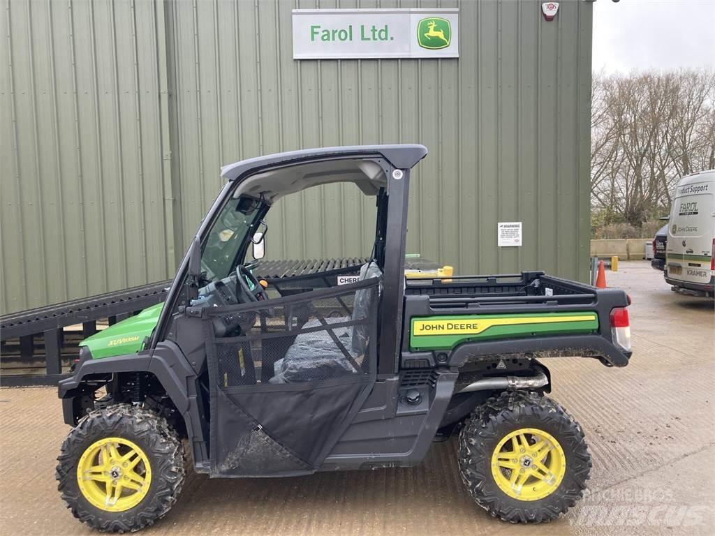 John Deere XUV835M Hjælpemaskiner