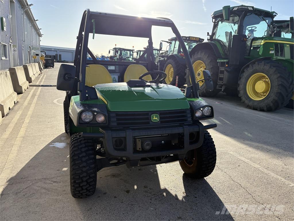 John Deere XUV855M Hjælpemaskiner
