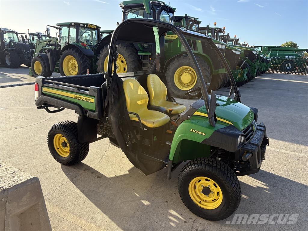 John Deere XUV855M Hjælpemaskiner