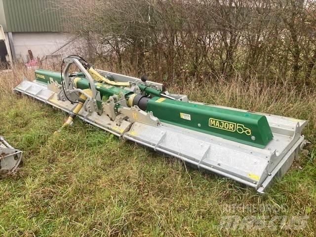 Weeks 5T tipping trailer Andre vogne