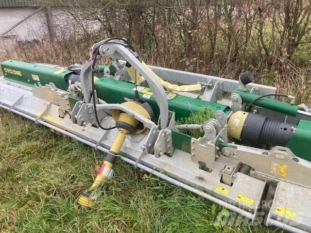Weeks 5T tipping trailer Andre vogne
