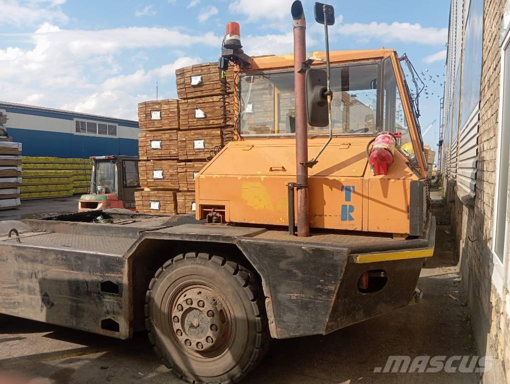 Sisu TR160 AL 4 X4 Terminaltraktorer
