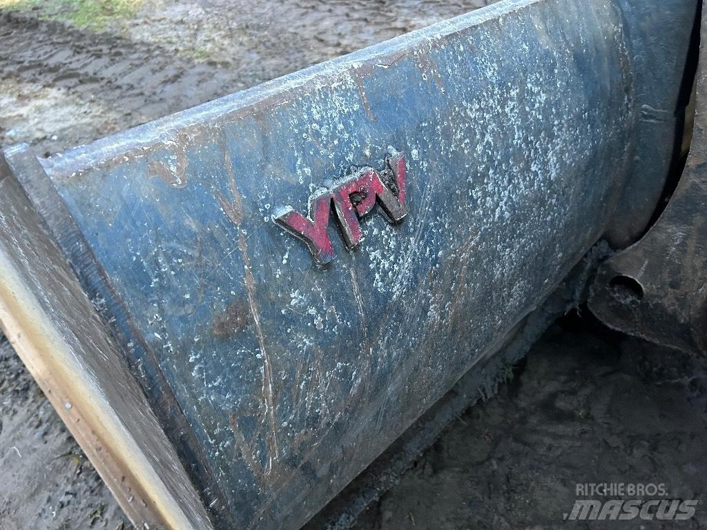 Volvo BM L 120 Læssemaskiner på hjul