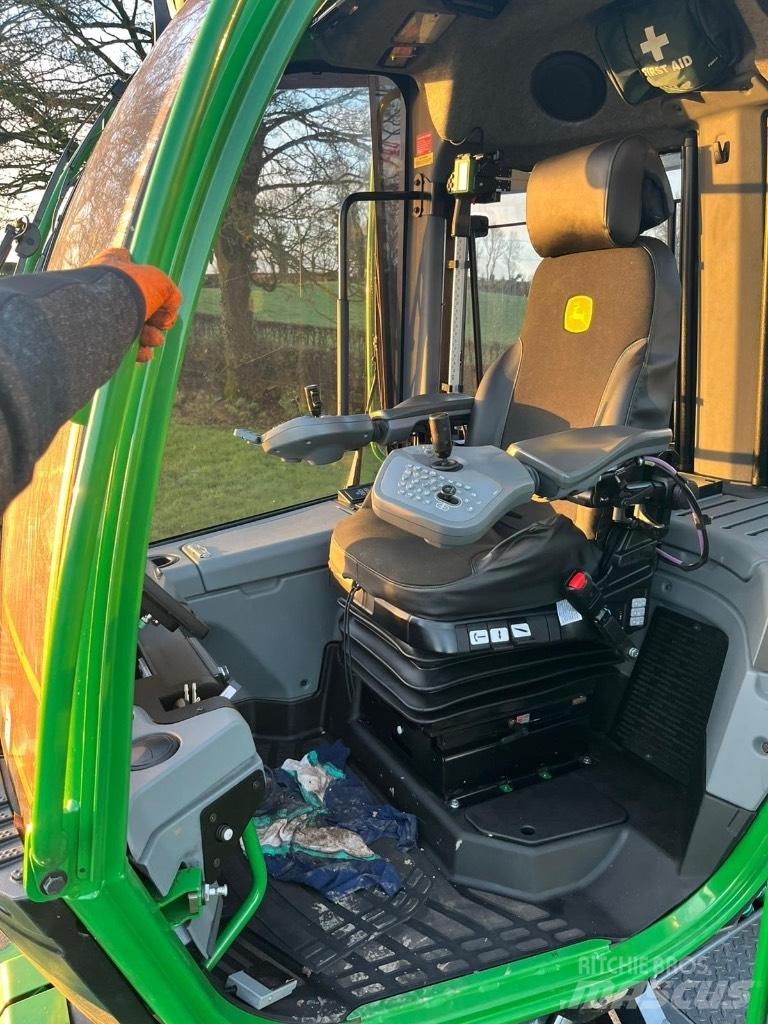 John Deere 1270G 8WD Skovningsmaskiner