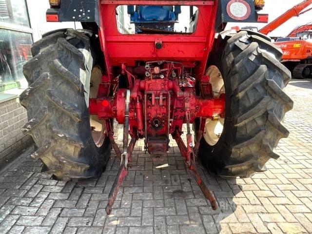 International 1255 A Traktorer