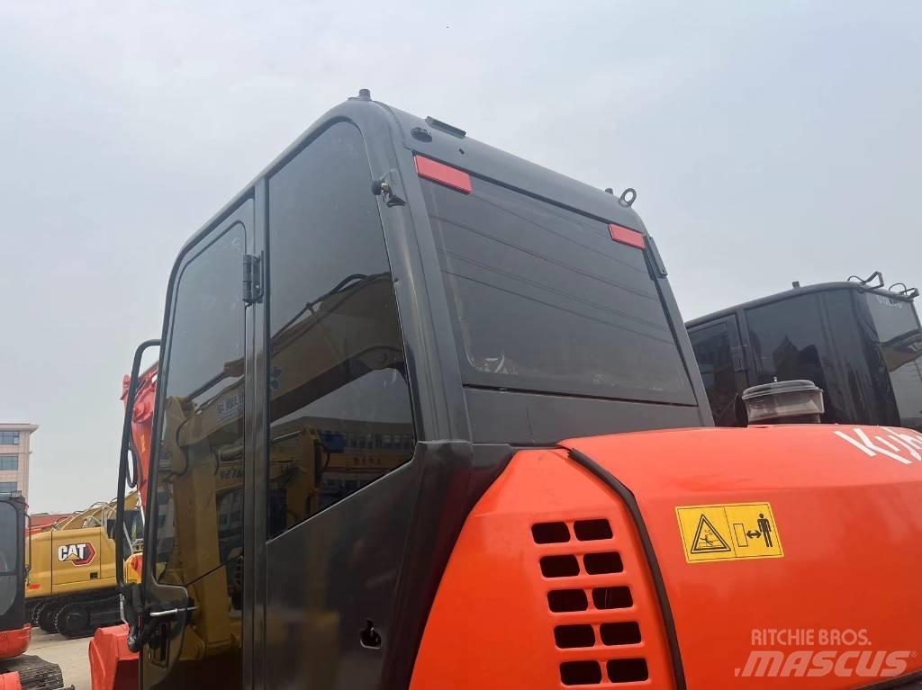 Kubota 183 Gravemaskiner på larvebånd