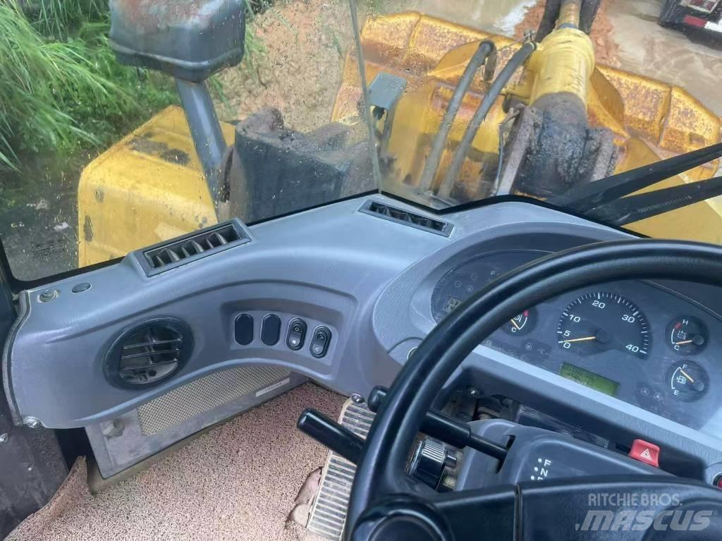 Komatsu WA 380-6 Læssemaskiner på hjul