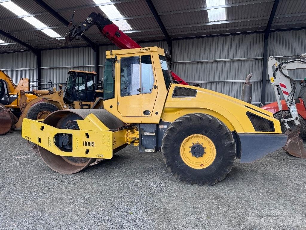 Bomag BW 213 D H-4 Enkelt tromle
