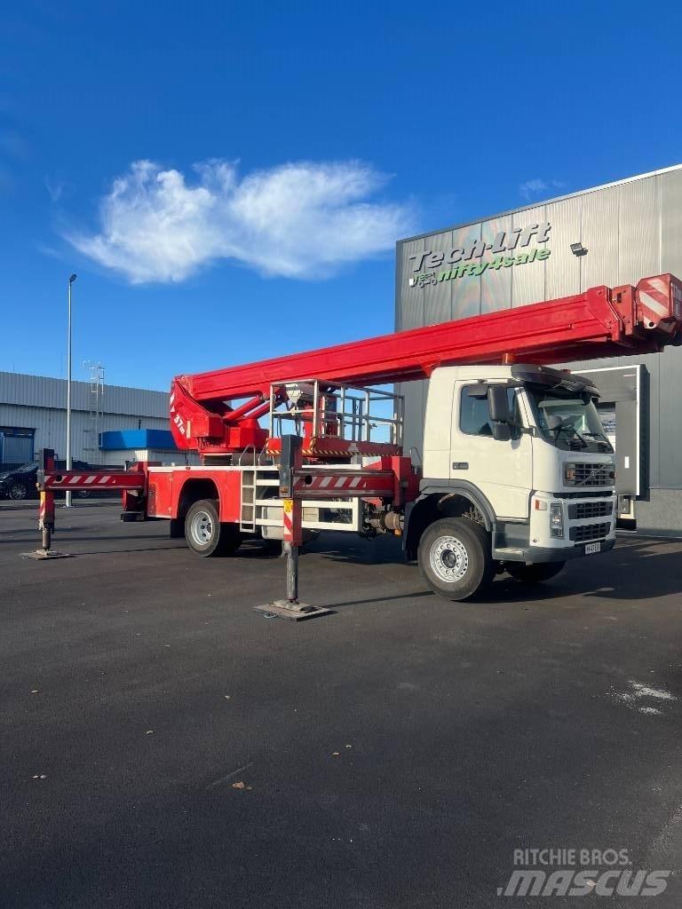 Bronto S37XDT Lastbilmonterede lifte