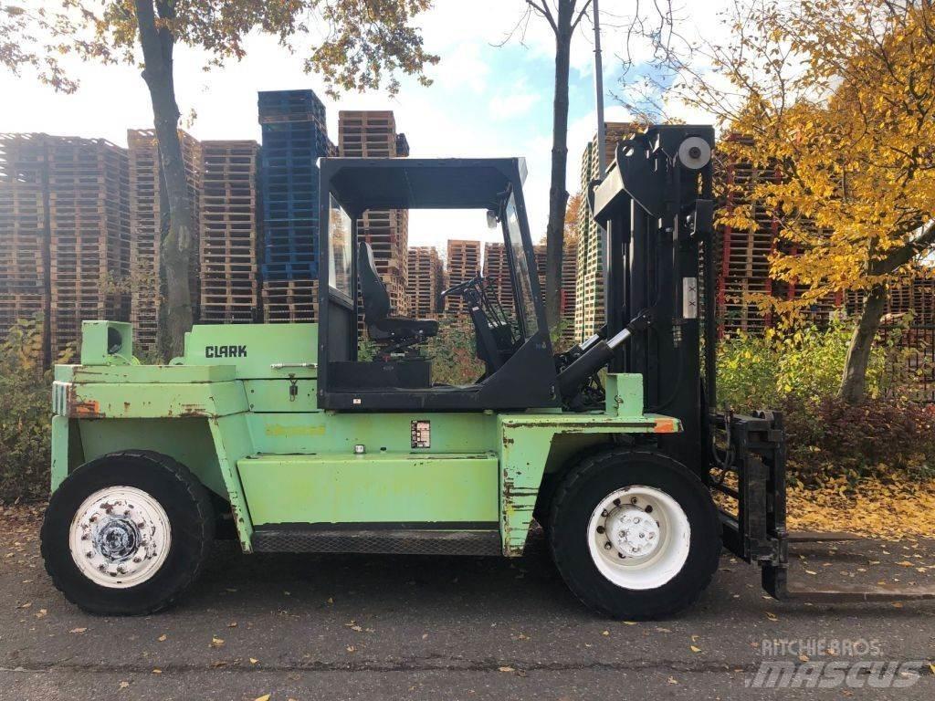 Clark DPL100 Diesel gaffeltrucks