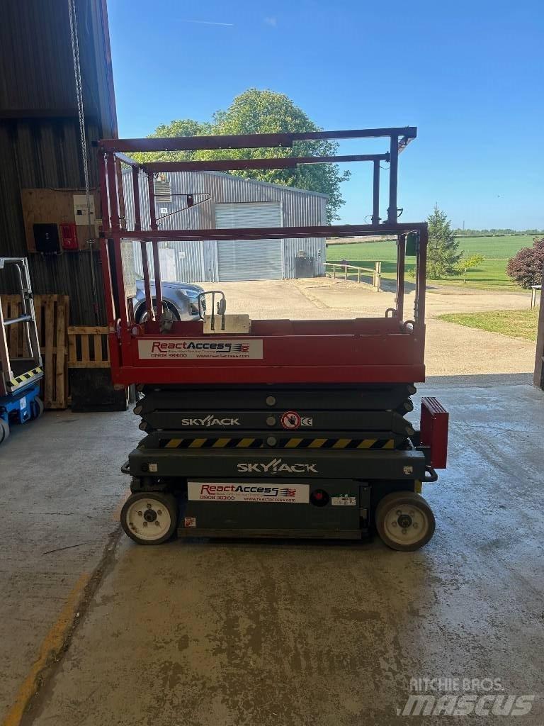 SkyJack SJ3219 Saxlifte