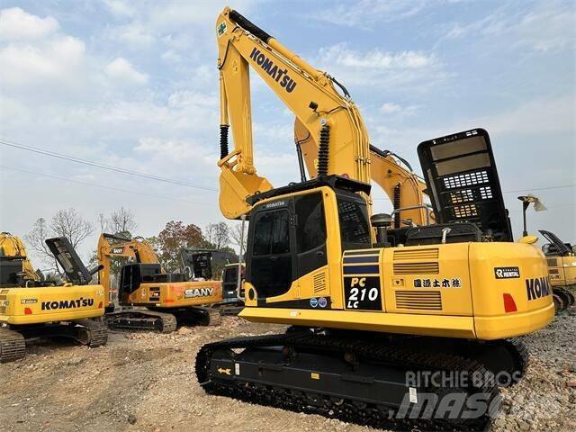 Komatsu PC 210-8 Gravemaskiner på larvebånd