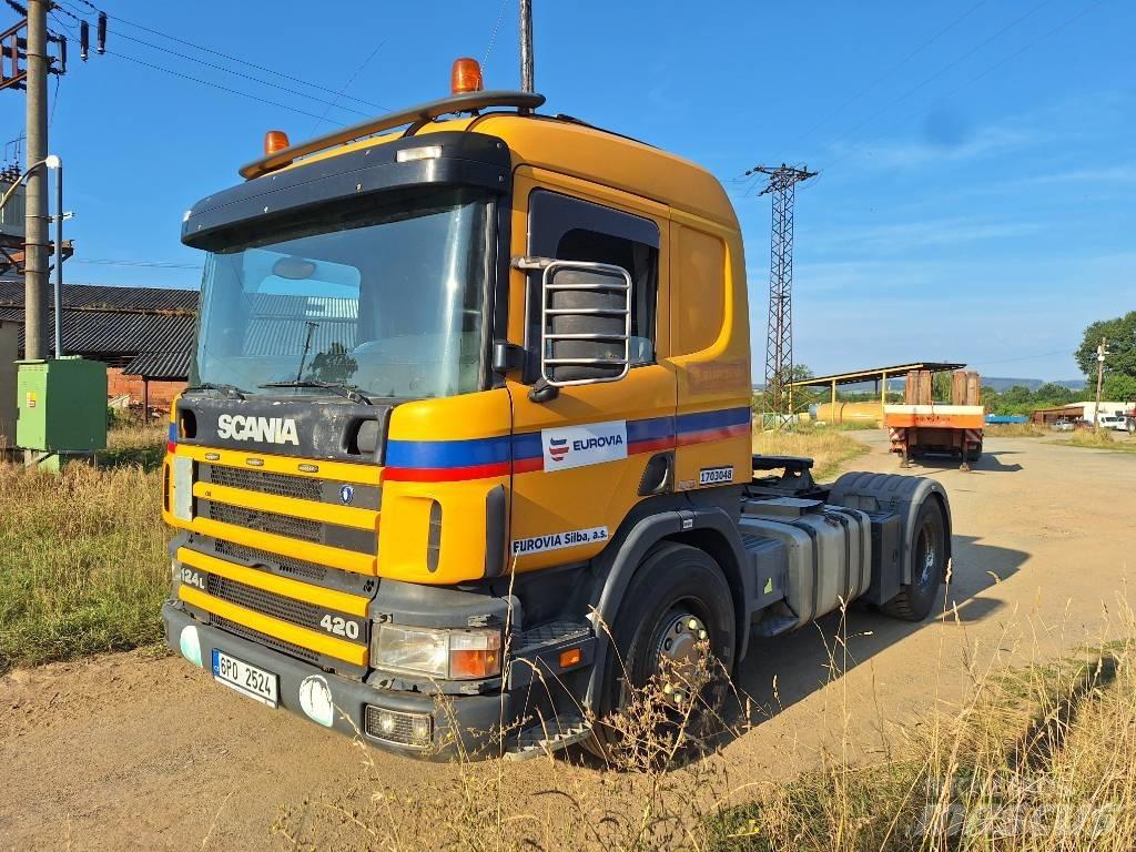Scania P124LA4X2NA Trækkere