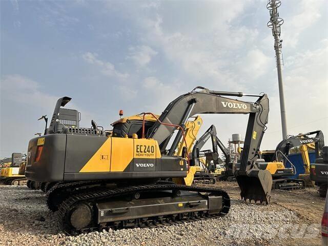 Volvo EC240 Gravemaskiner på larvebånd