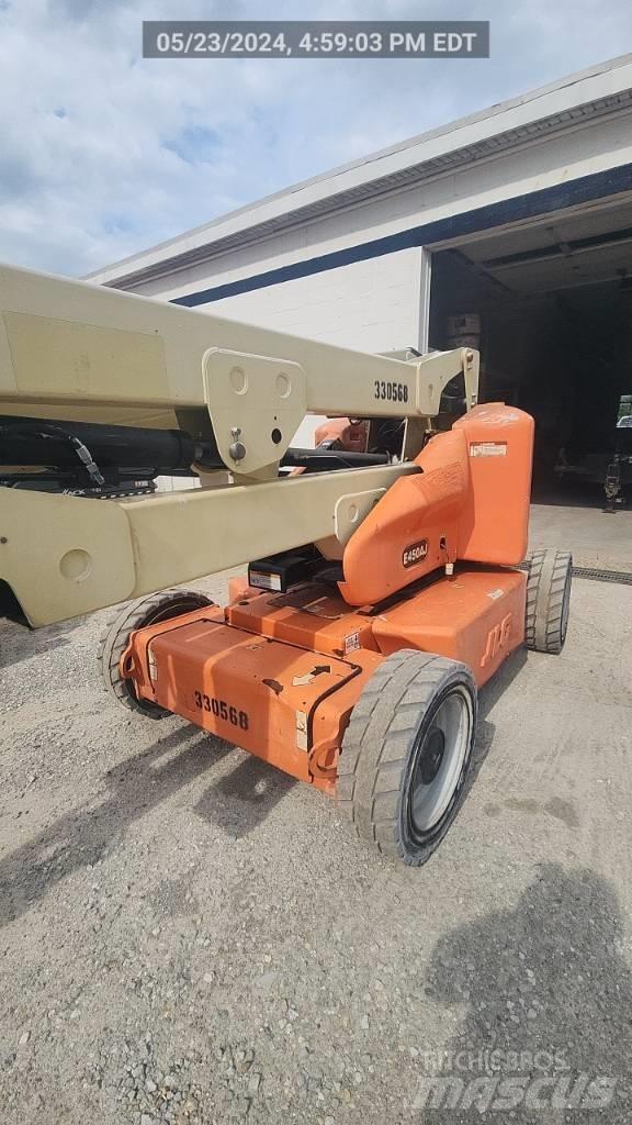 JLG E 450 AJ Bomlifte med knækarm