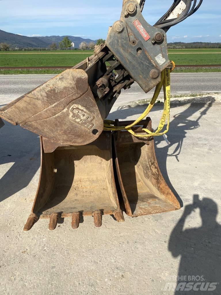 New Holland MH 2.6 Gravemaskiner på hjul