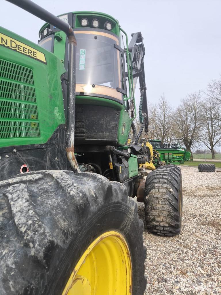 John Deere 1270G Skovningsmaskiner