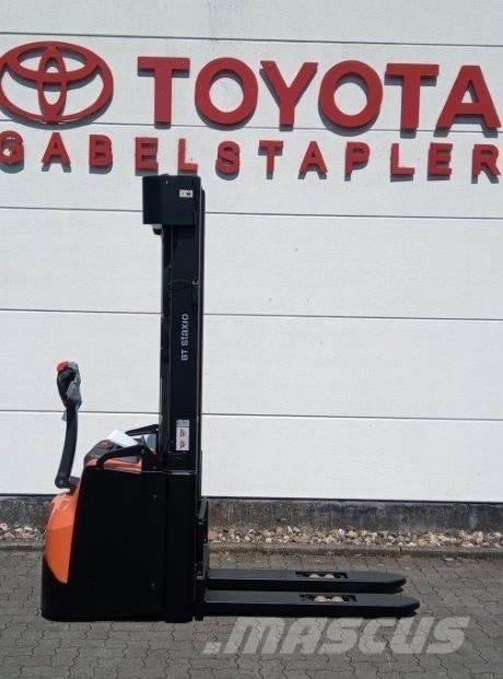 Toyota SWE160L Gaffelstabler med gående fører