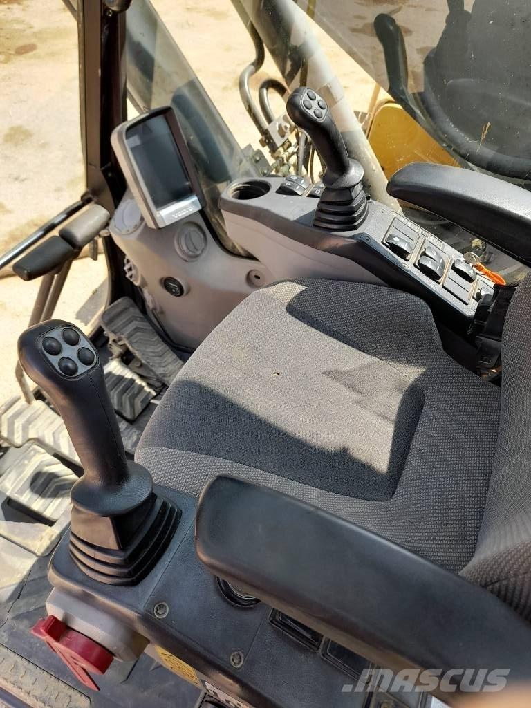 Volvo EC 250 D L Gravemaskiner på larvebånd