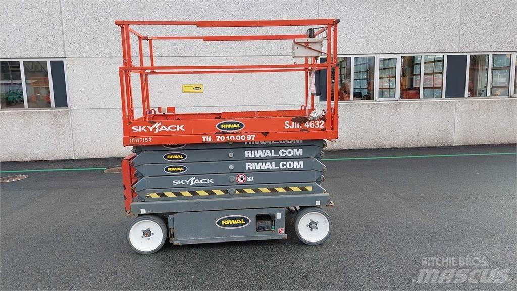 SkyJack SJIII4632 Saxlifte